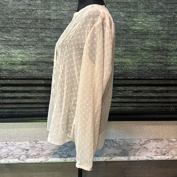 NIC+ZOE Women Cream V-Neck Long Sleeve Embroided Heart Tassel Tie Blouse Large - Picture 2 of 10